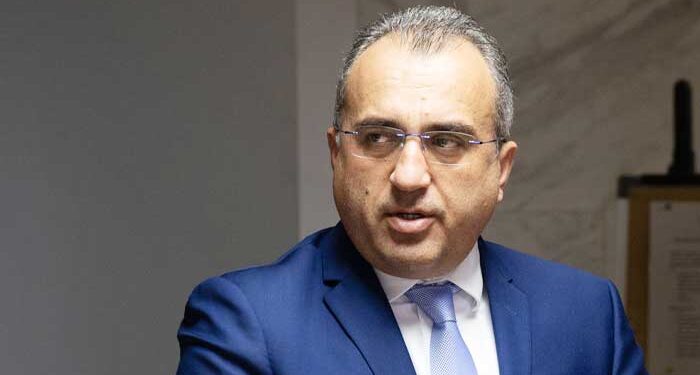 Τα νέα μέτρα κατά της διασποράς της COVID-19 ενόψει εορτών