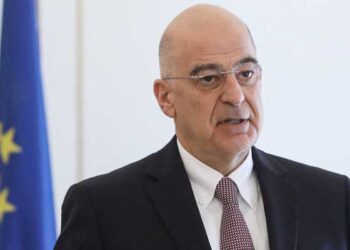 Δένδιας