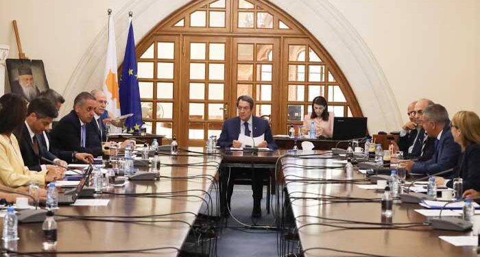 κατώτατο μισθό