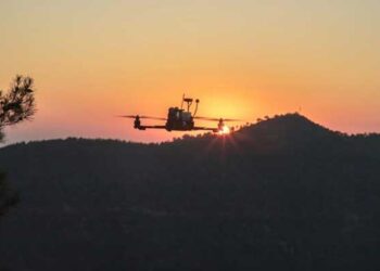 επανδρωμένα αεροσκάφη