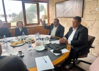 Στο Παραλίμνι ο Καρούσος - 1 εκατ. ευρώ χορηγία για τα πεζοδρόμια