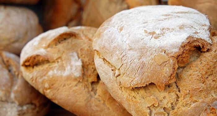 Σκέψεις Κυβέρνησης για μείωση ΦΠΑ σε είδη πρώτης ανάγκης