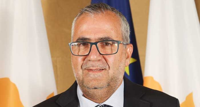 Χαράλαμπος Χριστοφίνας