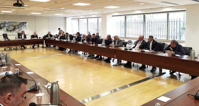 Κοινοβουλευτικής Επιτροπής Εσωτερικών