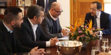 Δήμαρχος Δερύνειας