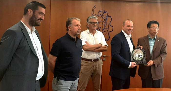 Στο ΕΒΕ Λάρνακας ο Πρέσβης της Κίνας
