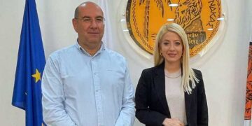 Η Πρόεδρος του ΔΗΣΥ στο Δημαρχείο Λάρνακας - Στο τραπέζι σημαντικά ζητήματα της περιοχής