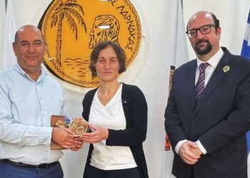 Συνάντηση Δημάρχου Λάρνακας με τη νέα Πρέσβειρα της Γαλλίας στην Κύπρο