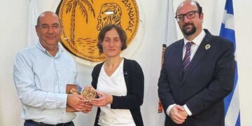 Συνάντηση Δημάρχου Λάρνακας με τη νέα Πρέσβειρα της Γαλλίας στην Κύπρο