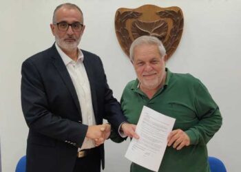 Υπογραφή συμφωνίας για βελτιωτικές εργασίες προσόψεων τουρκοκυπριακών οικοδομών στον Δήμο Ιεροκηπίας