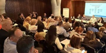 Έπαρχοι και προσωπικό ενημερώθηκαν για την εφαρμογή της μεταρρύθμισης στα Κοινοτικά Συμβούλια