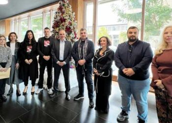 745 χριστουγεννιάτικα πακέτα αγάπης σε άπορους μαθητές της Λευκωσίας