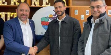 Η Δερύνεια αποκτά γραφείο Νεολαίας
