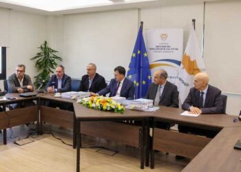 Έπεσαν οι υπογραφές για την Λεωφόρο Αμμοχώστου στην Αγλαντζιά