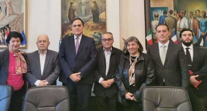 Στην Ελληνική Πρεσβεία η Επιτροπή Κατεχόμενων Δήμων