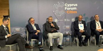 Άγγελος Χατζηχαραλάμπους