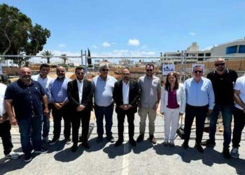 Νέος τριώροφος χώρος στάθμευσης στο Παραλίμνι
