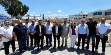 Νέος τριώροφος χώρος στάθμευσης στο Παραλίμνι