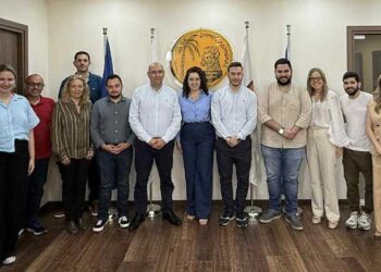 Ο Δήμος Λάρνακας και ο Οργανισμός Νεολαίας Κύπρου ενώνουν δυνάμεις για τους Νέους της Πόλης