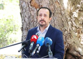 Διορθώσεις στη μεταρρύθμιση της τοπικής αυτοδιοίκησης προανήγγειλε ο ΠτΔ