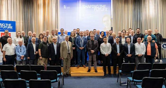 Δήμου Παραλιμνίου–Δερύνειας