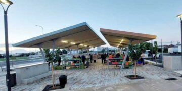 λαϊκή αγορά Δερύνειας