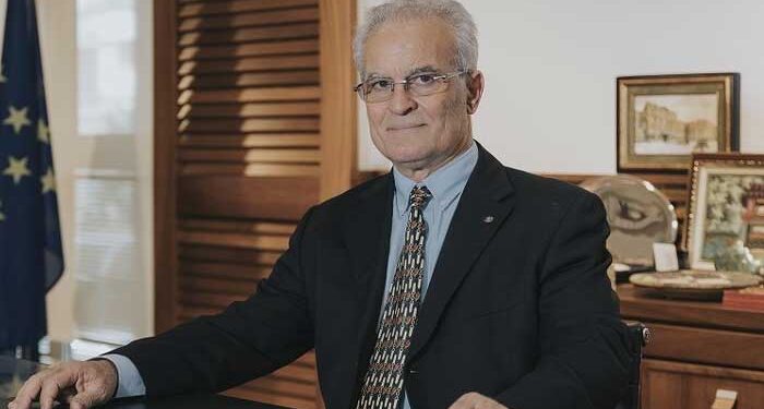 Ανδρέας Τσουλόφτας