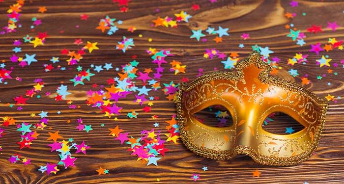 ΚΑΡΝΑΒΑΛΙΣΤΙΚΗ ΠΑΡΕΛΑΣΗ