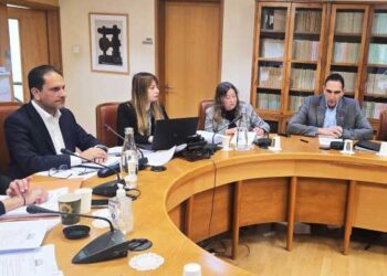 Συμφωνία ΥΠΕΣ - Επ. Εσωτερικών για απόκτηση ακινήτων από αλλοδαπούς