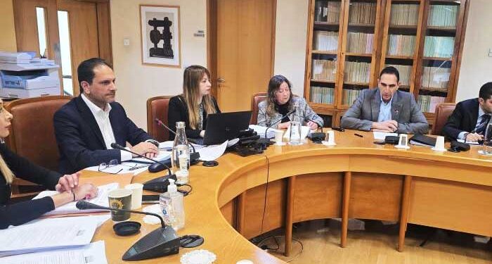 Συμφωνία ΥΠΕΣ - Επ. Εσωτερικών για απόκτηση ακινήτων από αλλοδαπούς