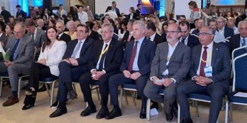 Γιάννης Τσουλόφτας