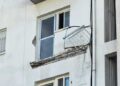 Έντονη ανησυχία προκάλεσε η κατάρρευση δύο μπαλκονιών σε επταώροφη πολυκατοικία στην περιοχή Καψάλου στη Λεμεσό