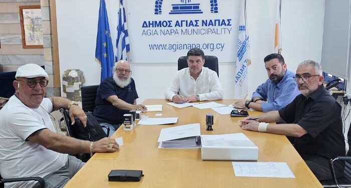 πρόληψη θαλάσσιας ρύπανσης υπέγραψε ο Δήμος Αγίας Νάπας