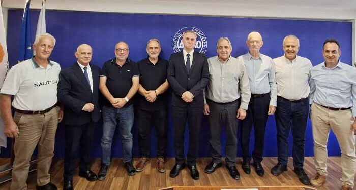 Συνάντηση Ένωσης Κοινοτήτων με Νικόλα Παπαδόπουλο
