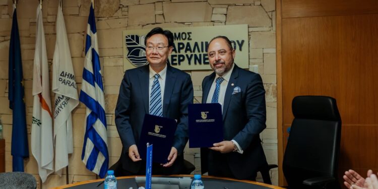 Παραλίμνι – Δερύνεια